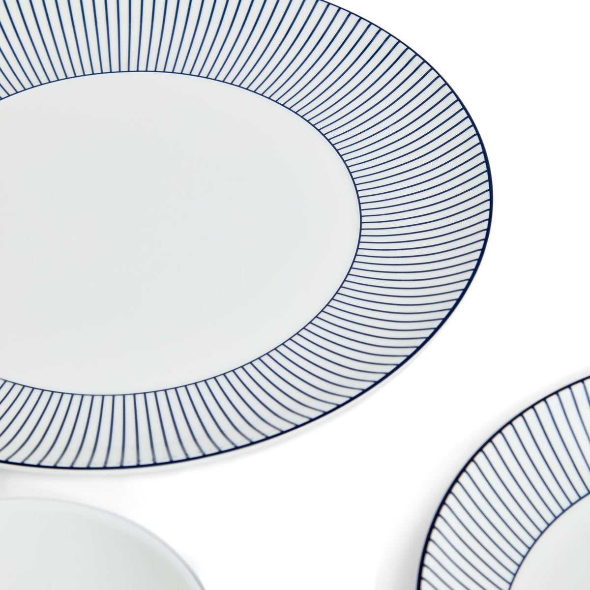 Gio Pinstripe White 8 Piece Dinner Set