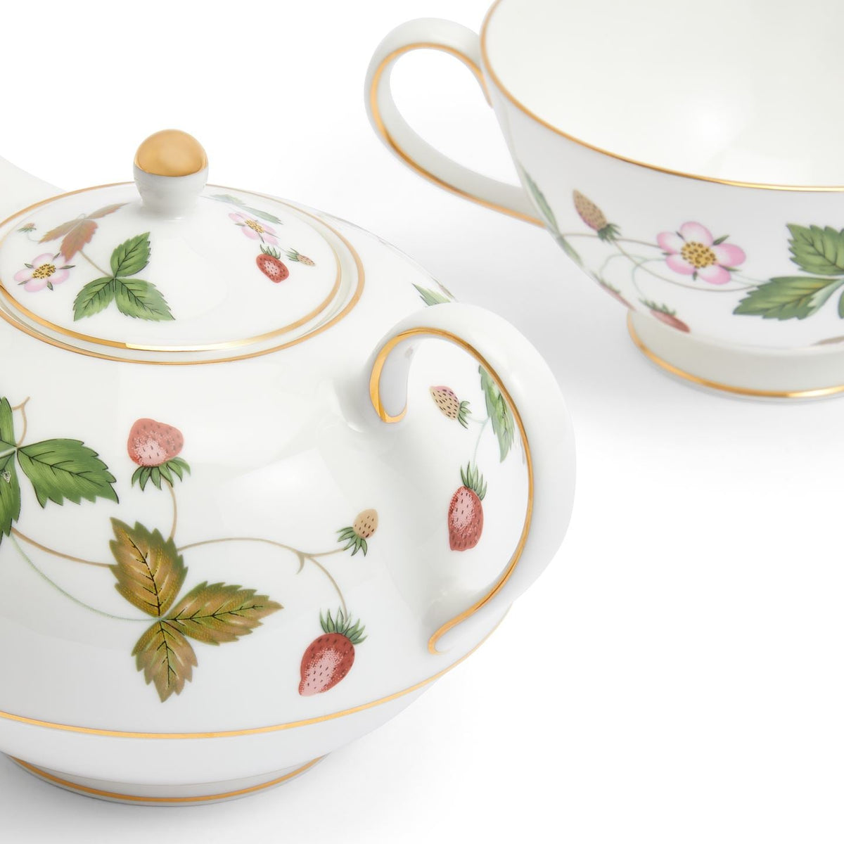 Wild Strawberry Gold Tea for One