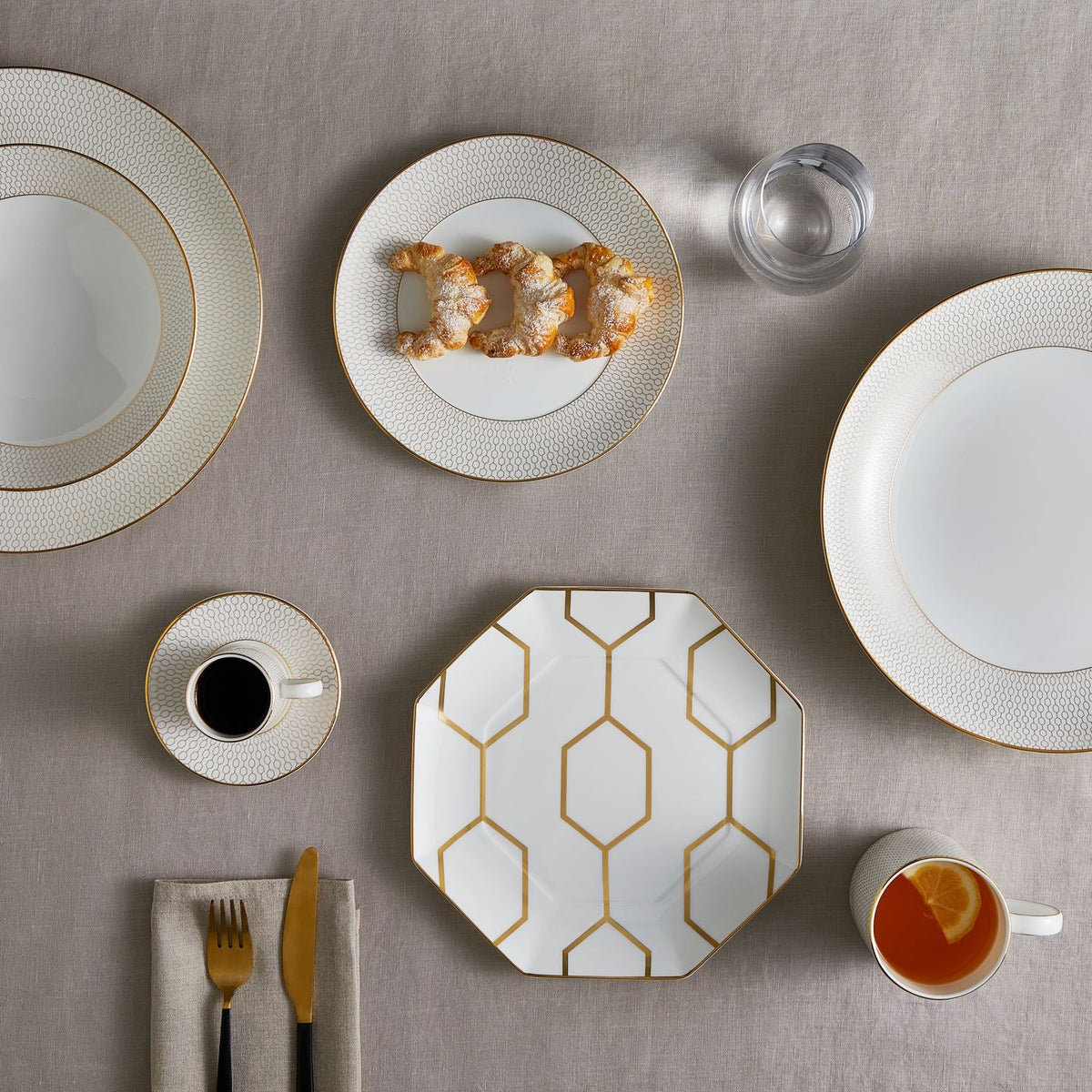 Gio Gold Teacup and Saucer