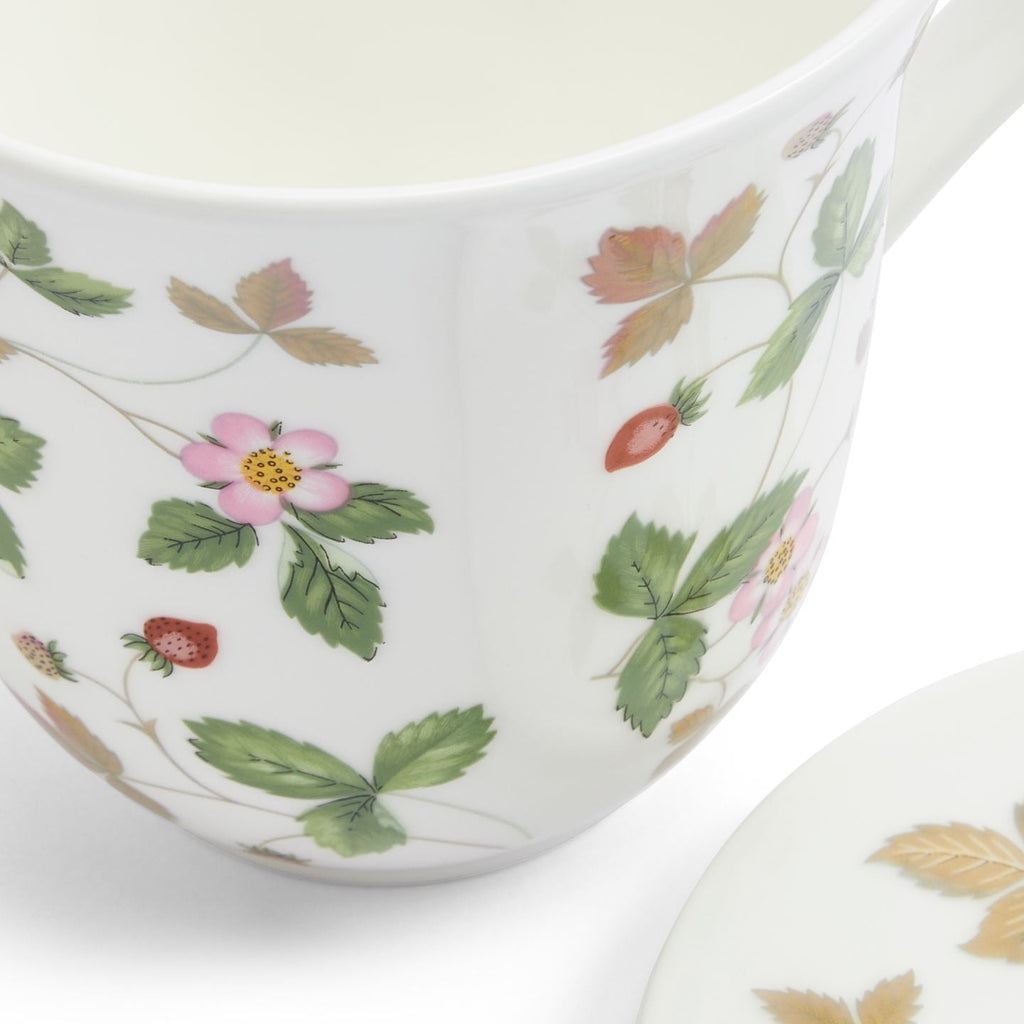 Wild Strawberry Classic Lidded Mug