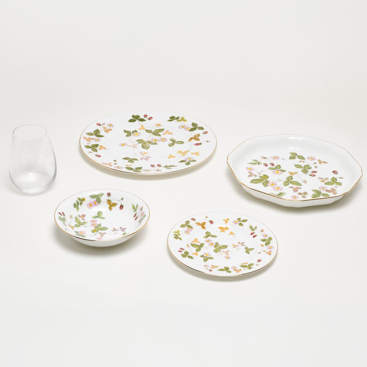 Wild Strawberry Gold Dinner Plate