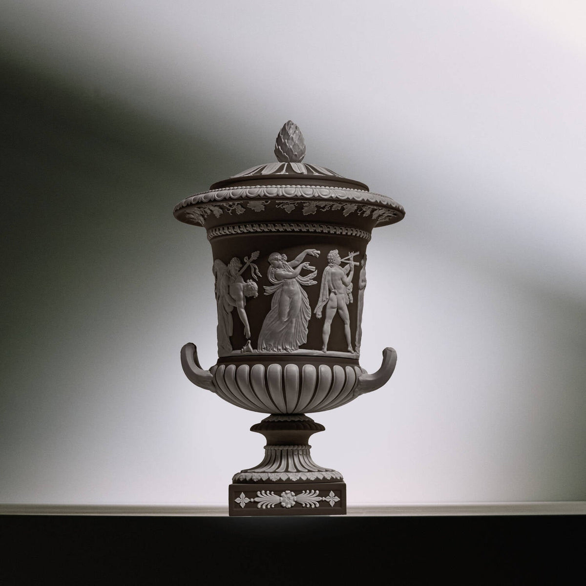 Borghese Vase Marsh Green